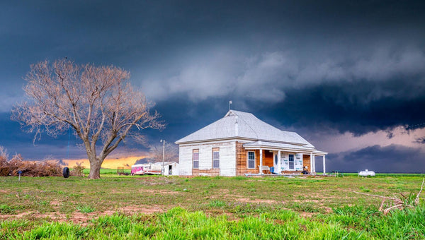 How to Prepare Your Home For Spring Tornado Season: Power Backup Essentials