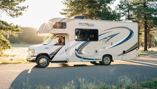 RV Park vs Boondocking Power: Costs, Solar Setup & Best Off-Grid Systems (2026)