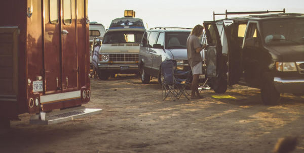 Overnight RV Parking: Where It’s Legal and Safe