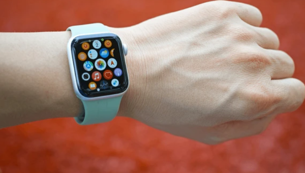 How to Charge Apple Watch Without a Charger?