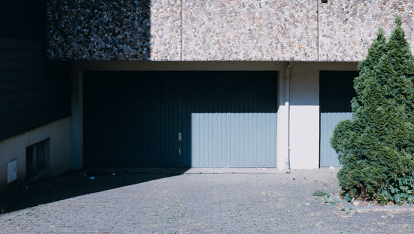 Garage Door Power Outage: How to Open, Reset, And Troubleshoot Safely