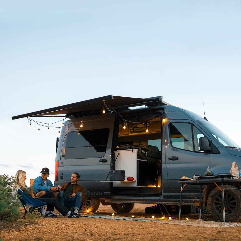 BLUETTI AC70 Portable Power Station | 1,000W 768Wh