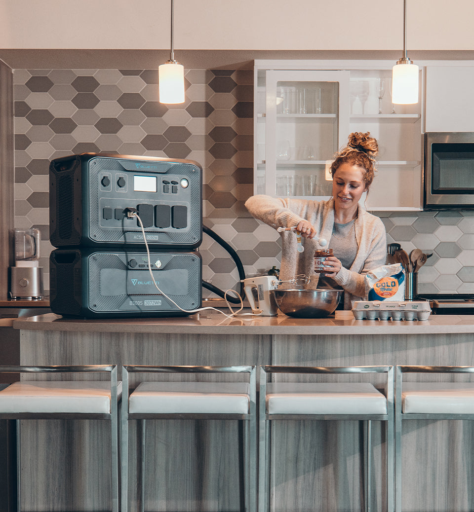 Which Is Better: UPS or Portable Power Stations?